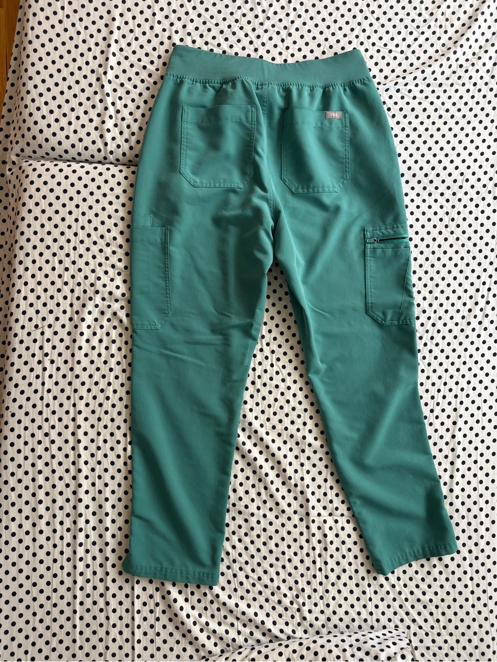 Figs Yola Scrub Pants - Picture 2 of 7
